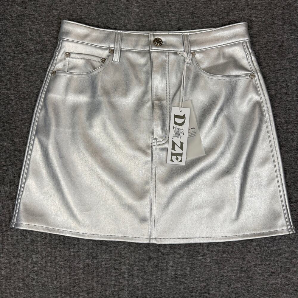 NWT Daze Stash Mini Skirt Flash Faux Leather Silver High Rise Festival Party
